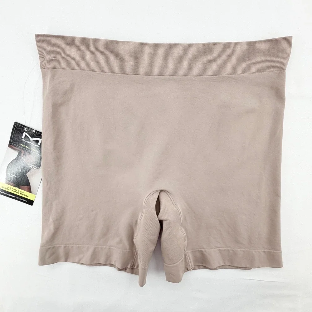 Maidenform Basically Sexy Seamless Smoothing Short Tan Nude MST003 Large NWT